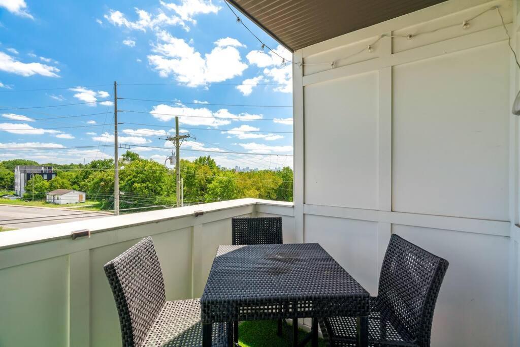 King Bed, Balcony, Covered Patio & Firepit! 8 Minutes From Broadway Nashville Exterior foto