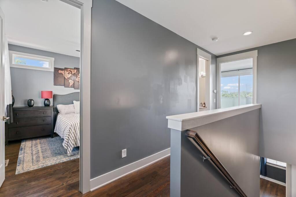 King Bed, Balcony, Covered Patio & Firepit! 8 Minutes From Broadway Nashville Exterior foto