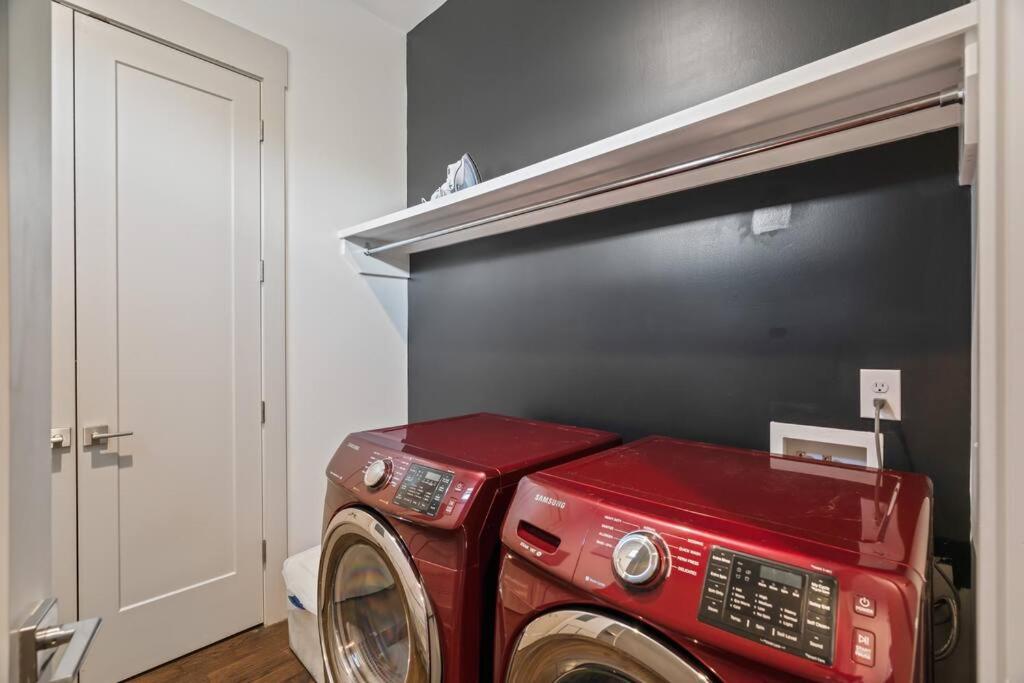 King Bed, Balcony, Covered Patio & Firepit! 8 Minutes From Broadway Nashville Exterior foto